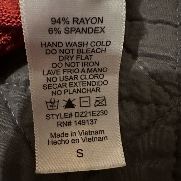 Sleeveless dress shirt - Picture 3 of 3